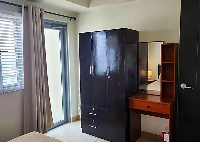 Manhattan Plaza Tower 1 * Manila